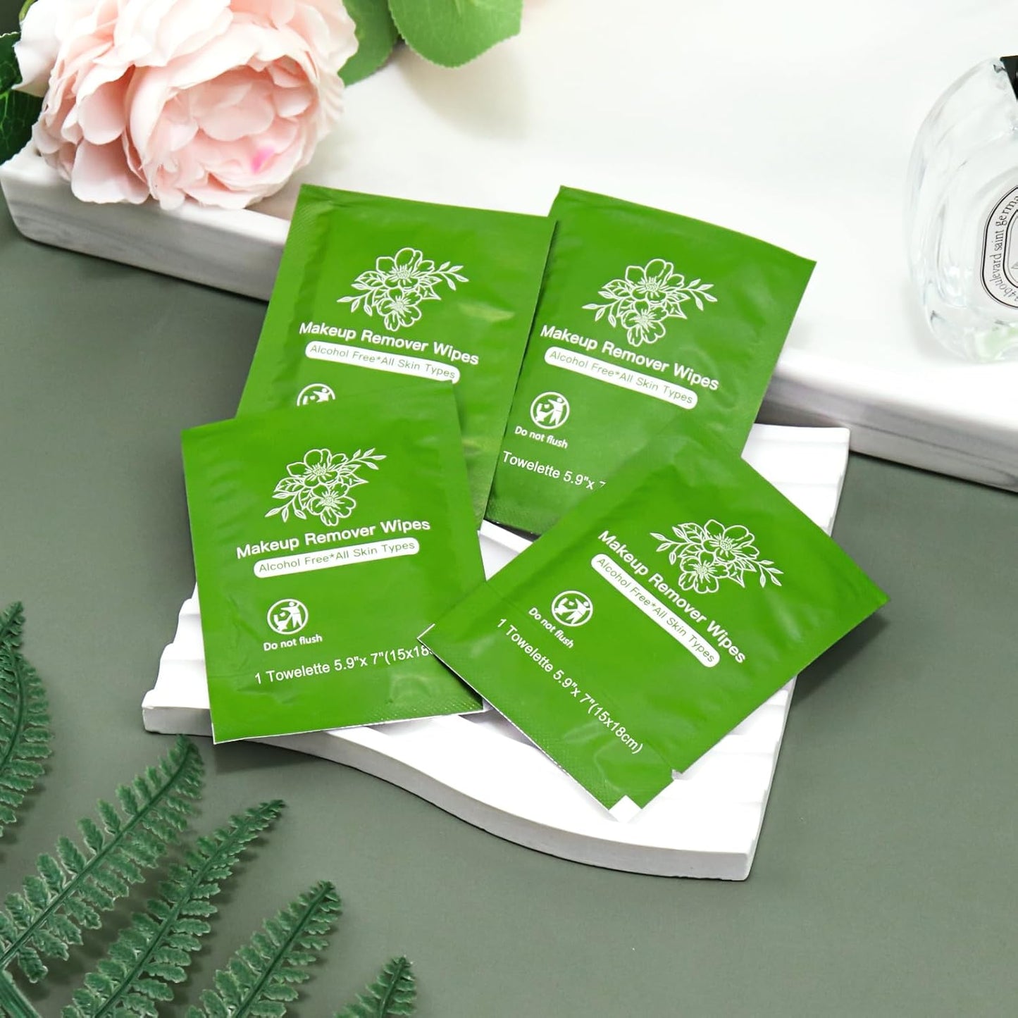 Makeup Remover Wipes Bulk Individually Wrapped,Travel Makeup Wipes Individual Makeup Remover Wipes Bulk Gentle Cleansing Makeup Remover Wipes for Face Cleansing Mascara Lipstick Travel (50, Aloe Vera)