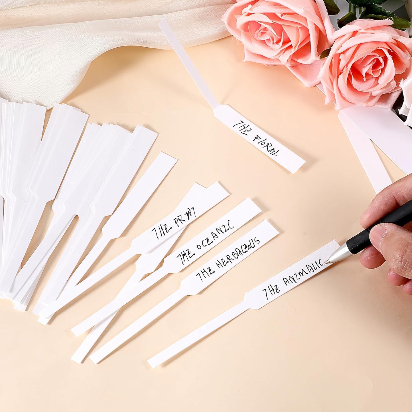 2000PCS Perfume Tester Strips Disposable Fragrance Strips Pure White Strong Absorbent Blotter Essential Oils Test Paper Card for Diffuser Aromatherapy Scents Spice Testing