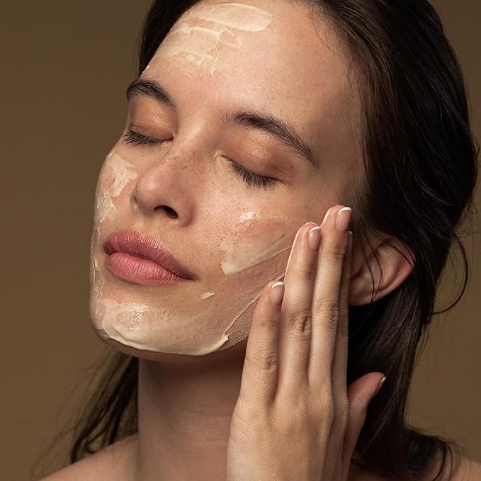 ANTIPODES Aura Manuka Honey Mask, Hydrating Face Mask Targets Blemishes & Breakouts with Manuka Honey Superfood, Maskne Treatment for Oily Skin, Dry Skin & Blemish Prone - 75ml, 2.5fl. Oz
