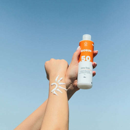 Protect your skin in 2025 with our SPF 50 Daily Sunscreen. Shield against UVA/UVB rays, prevent premature aging, and keep your skin healthy. Shop now for all-day sun protection.