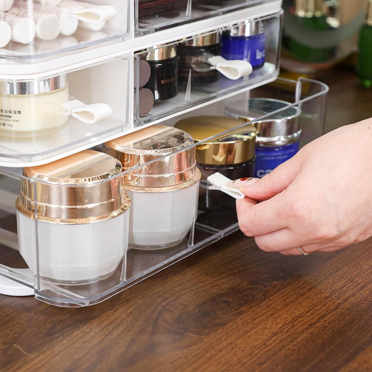 SuoXing Makeup Organizer for Vanity,Large 6 Drawers Make up Organizers for Counter,Plastic Cosmetic Storage Organizer for Dresser Countertop or Bathroom,Beauty Holder for Lipstick,Brush,Skincare,White