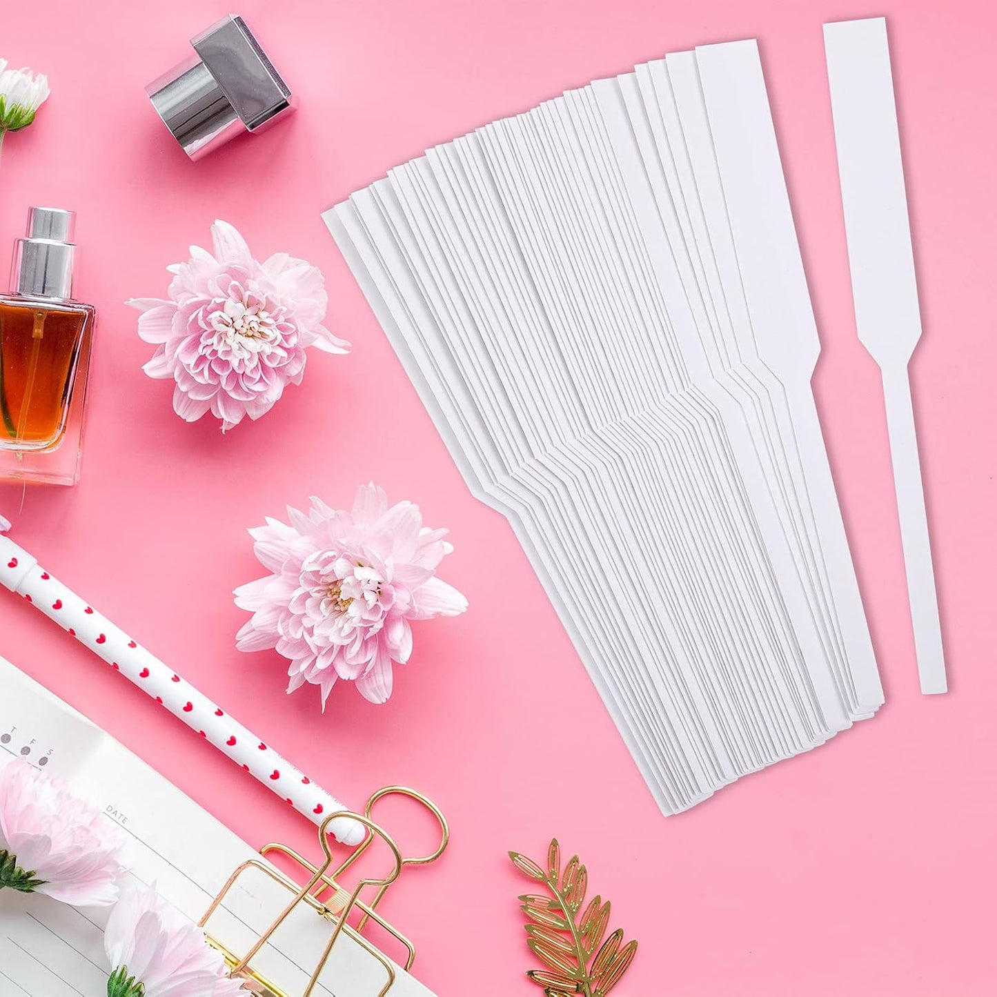 Tondiamo 600 Pieces Perfume Test Strips Fragrance Paper Strips Disposable Perfume Blotter Essential Oils Paper Test for Diffuser Aromatherapy Scents