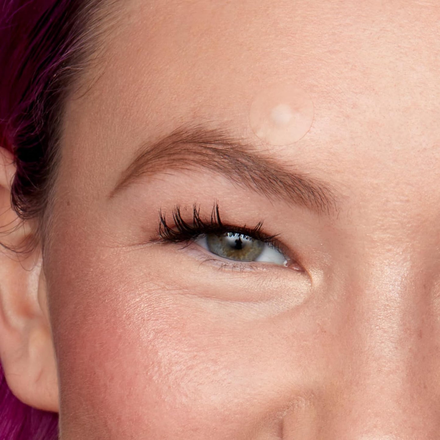 PEACE OUT Acne Day Dot, Sheer Acne Healing Dots, Virtually Invisible Wear, Hydrocolloid Pimple Patches Helps Clear Blemishes Quickly with Encapsulated Salicylic Acid, Retinol & Aloe Vera, 40 dots